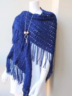 Chal de Crochet de Alpaca Azul Marino con Flecos