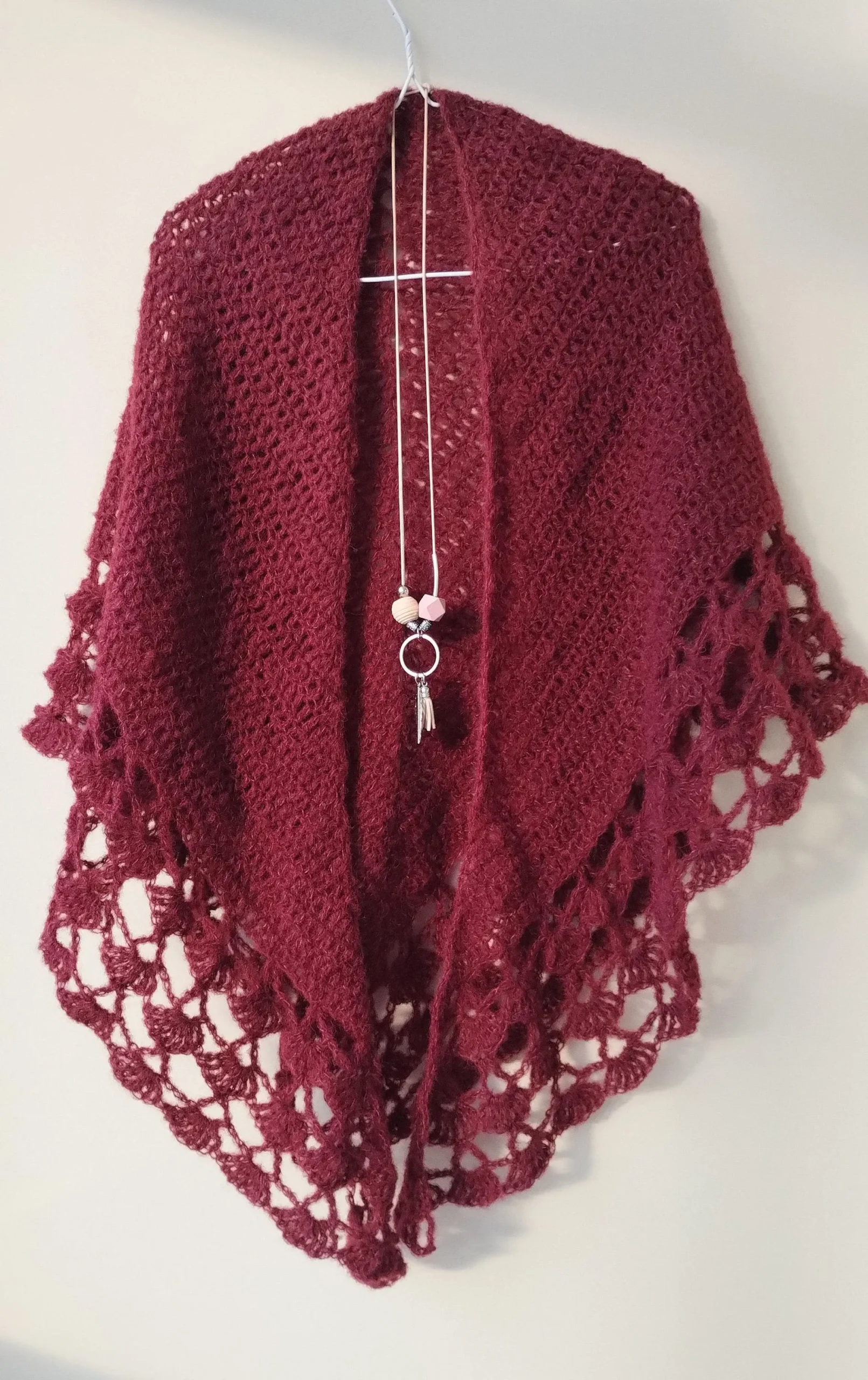 Chal de Crochet de Alpaca. Burdeos - Imagen 3