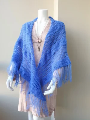 Chal de Crochet de Alpaca con Flecos. Azul Cobalto