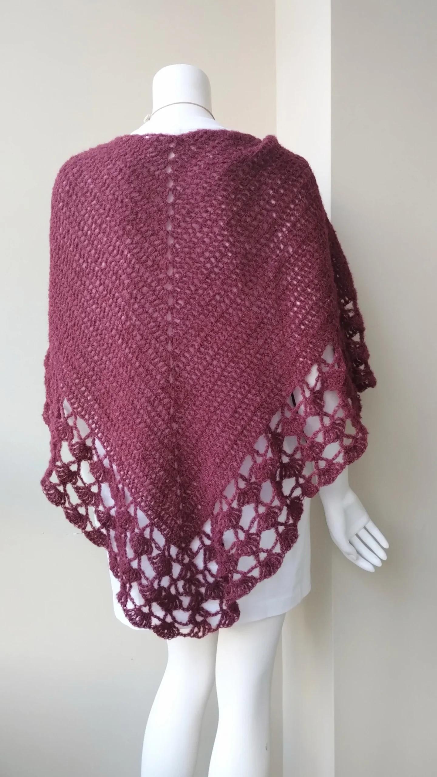 Chal de Crochet de Alpaca. Burdeos - Imagen 6