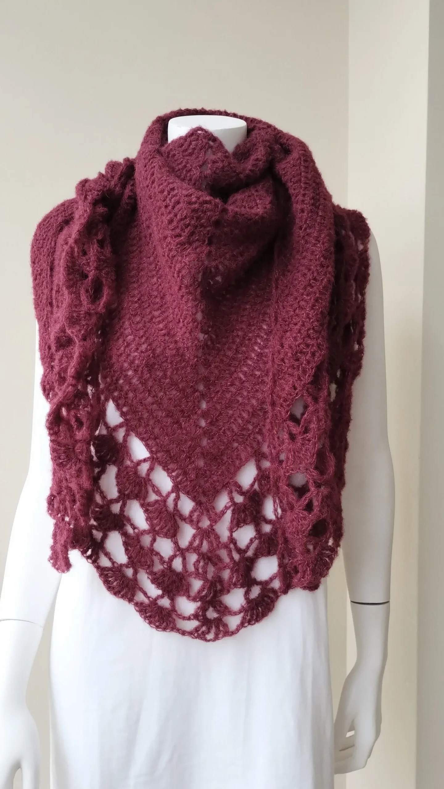 Chal de Crochet de Alpaca. Burdeos - Imagen 7