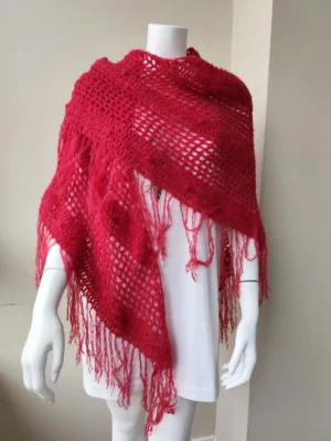 Chal de Crochet de Alpaca con Flecos. Rojo