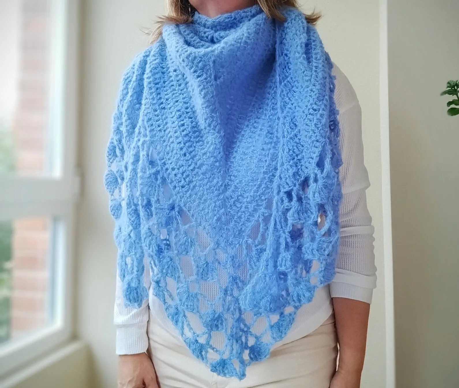 Chal de alpaca azul de ganchillo para mujer - Imagen 8