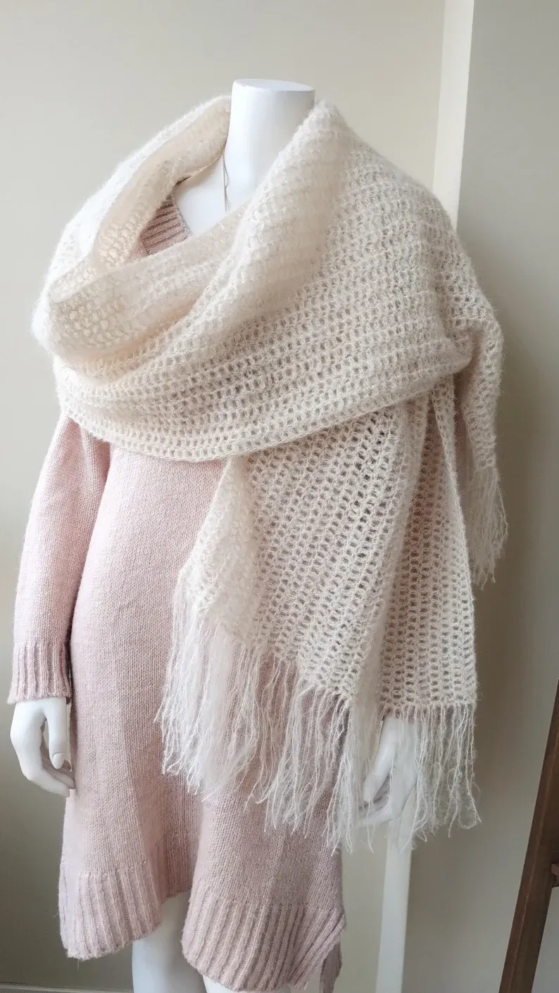 Bufanda de alpaca tejida a crochet - Imagen 12