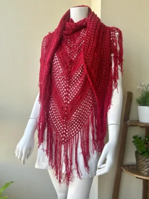 Chal rojo de bambu de crochet hecho a mano