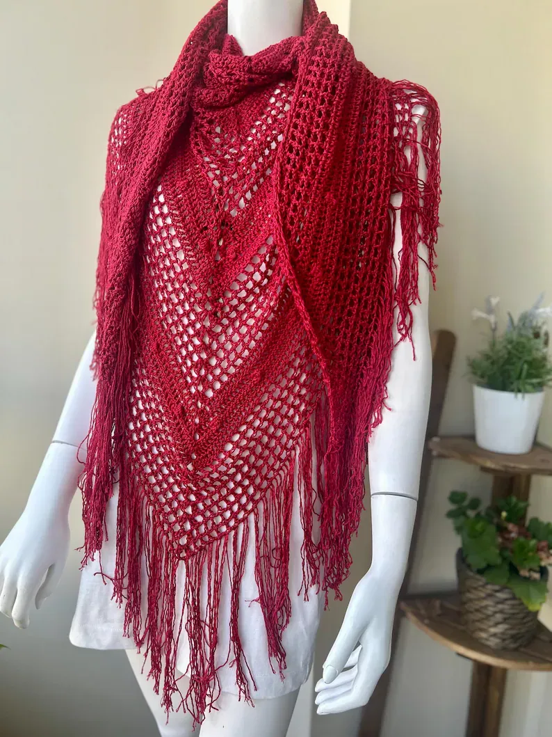 Chal rojo de bambú de crochet hecho a mano - Imagen 6