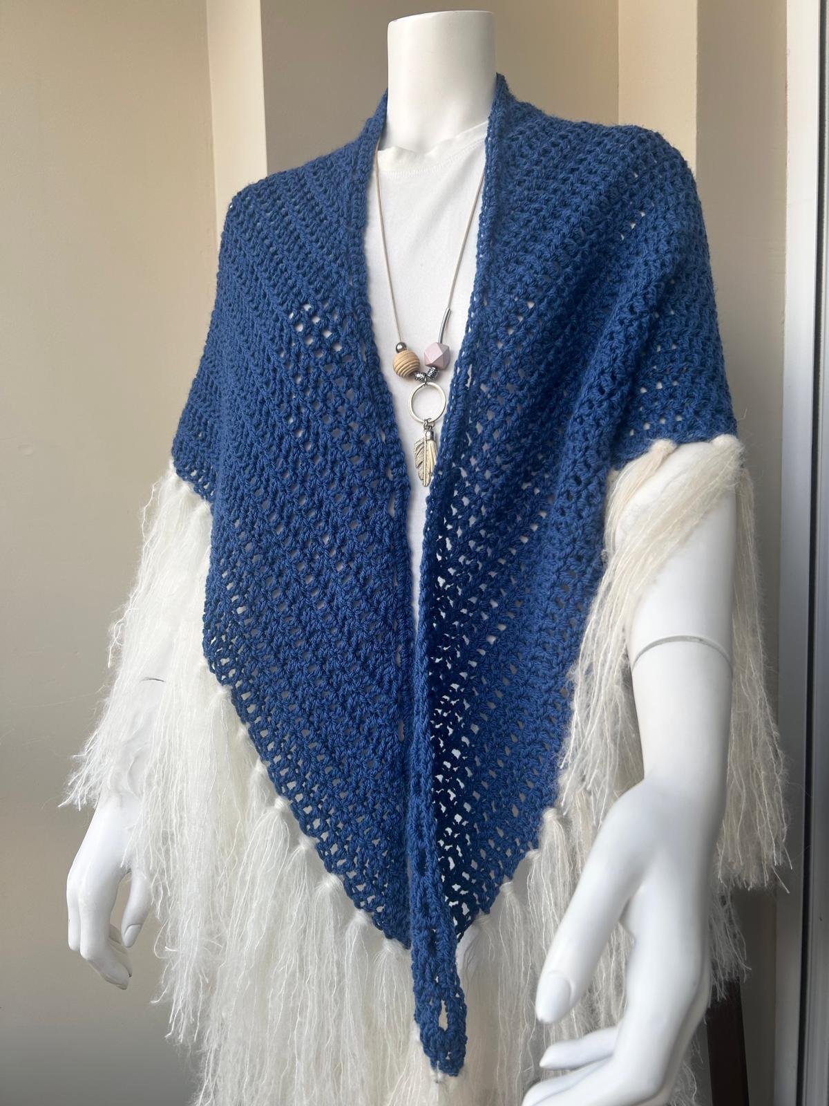 Chal de crochet con flecos pluma de alpaca - Imagen 3
